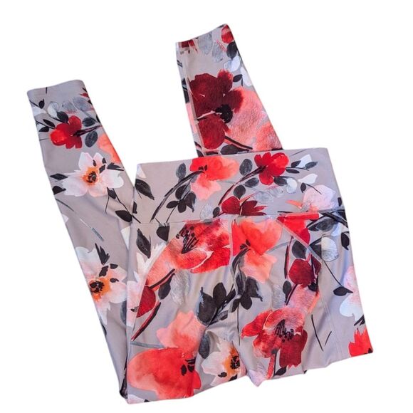 Fabletics Define Mid-Rise 7/8 Legging Size Small - Picture 5 of 6